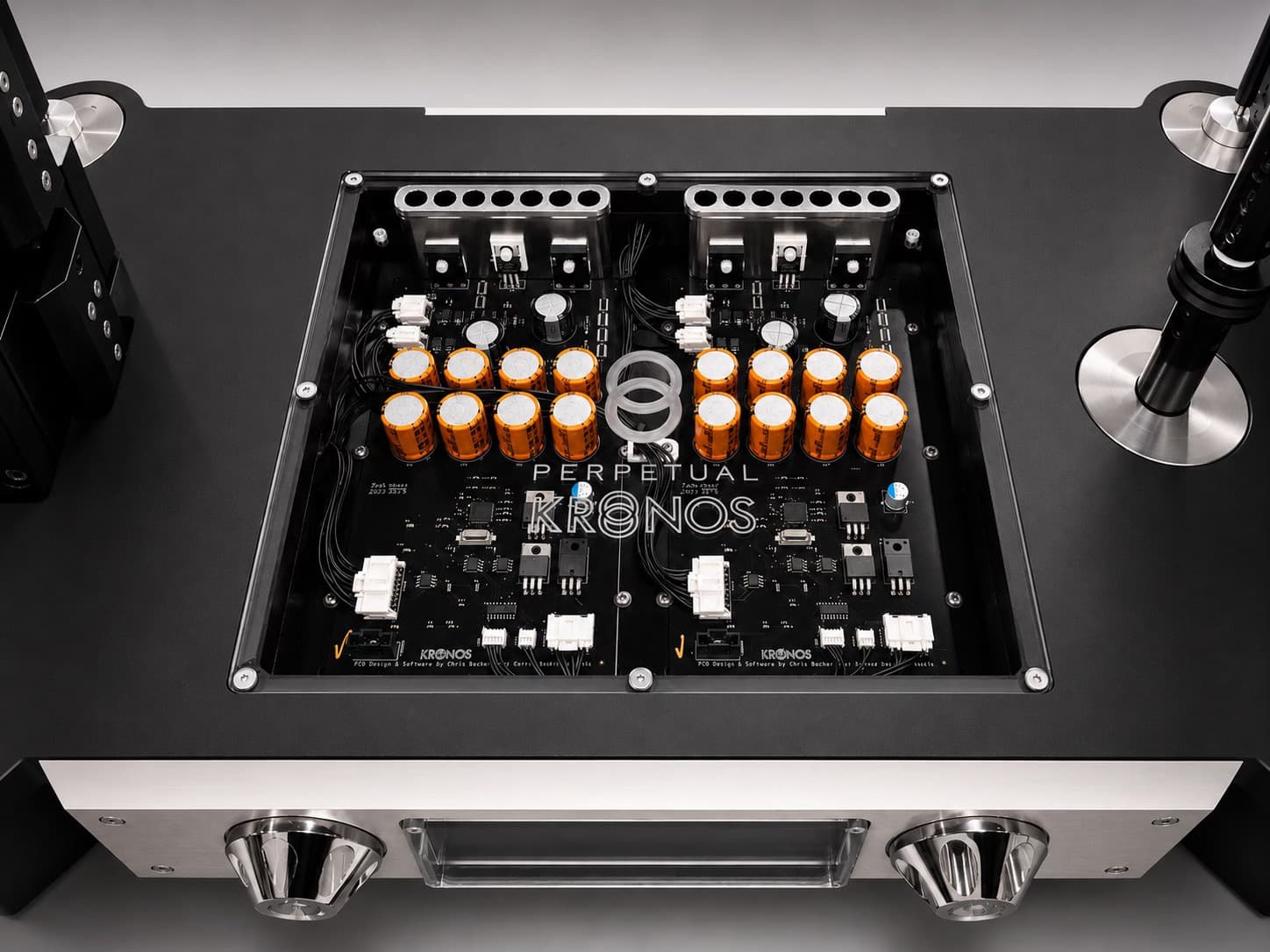 Internal circuitry detail beneath the transparent Perpetual top plate.