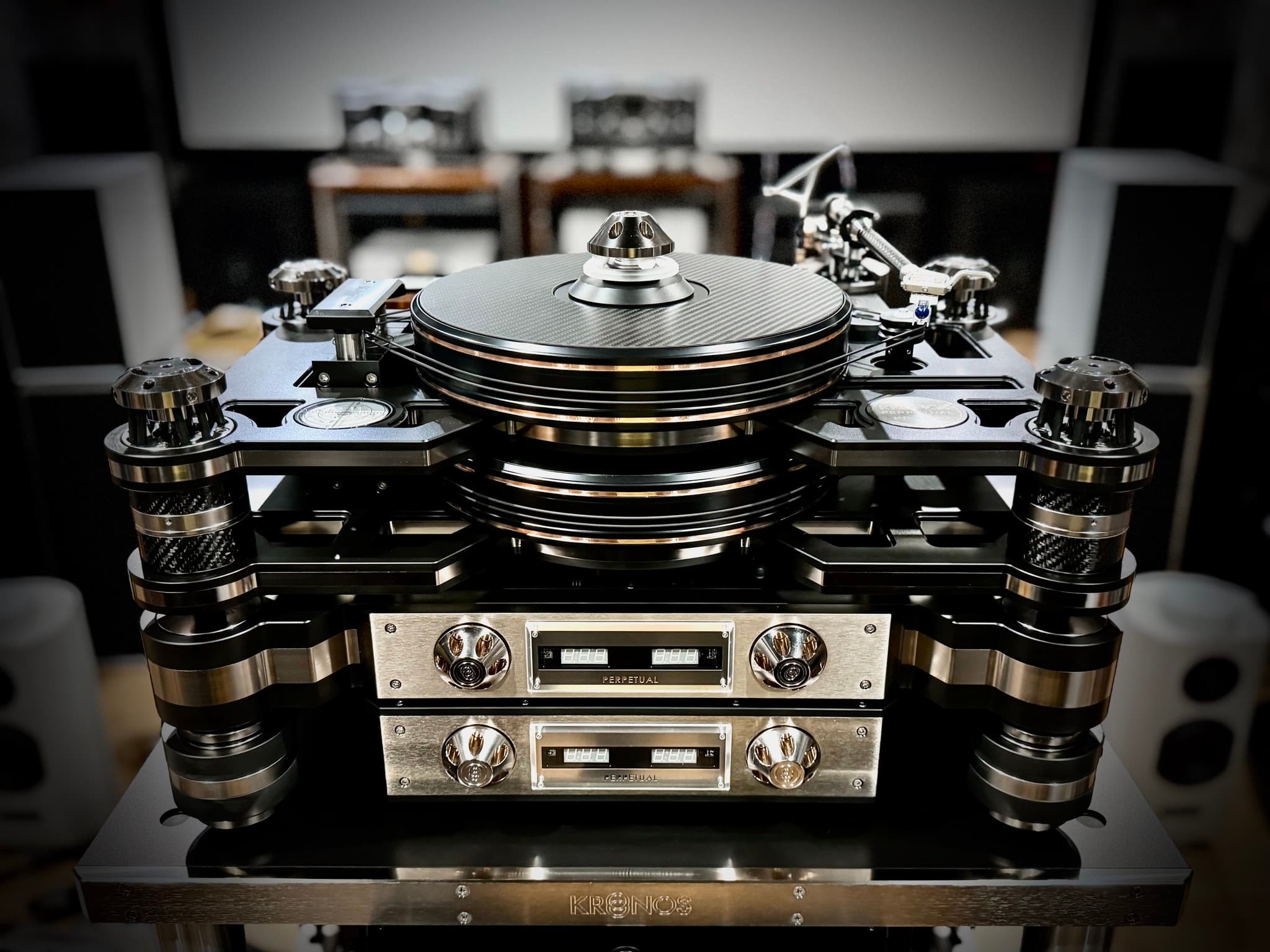 Perpetual turntable