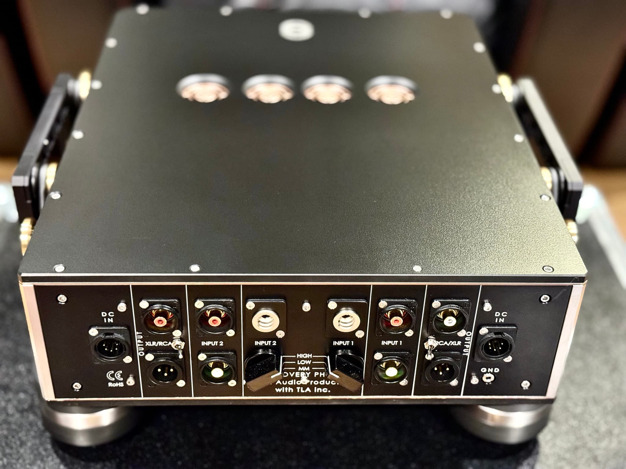 Phono turntable